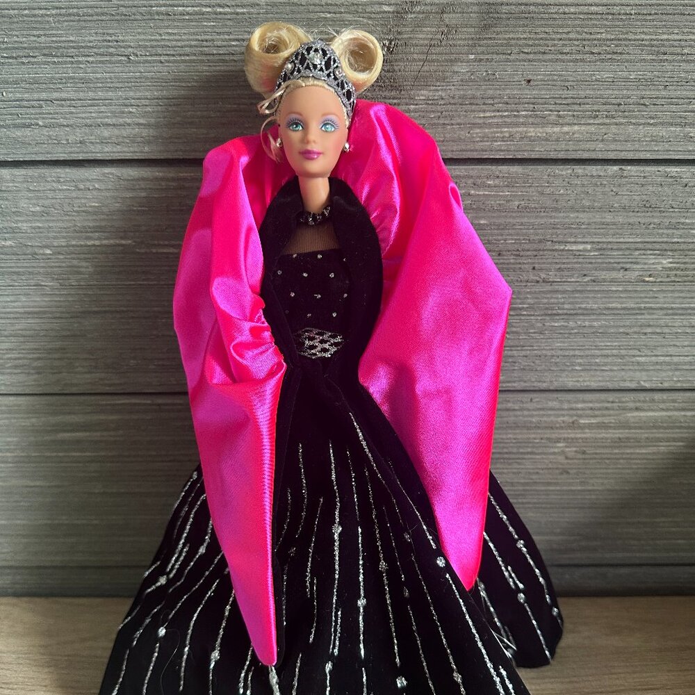 1998 Happy Holidays Barbie